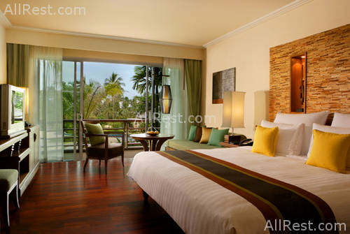 Le Meridien Khao Lak Beach Resort 11